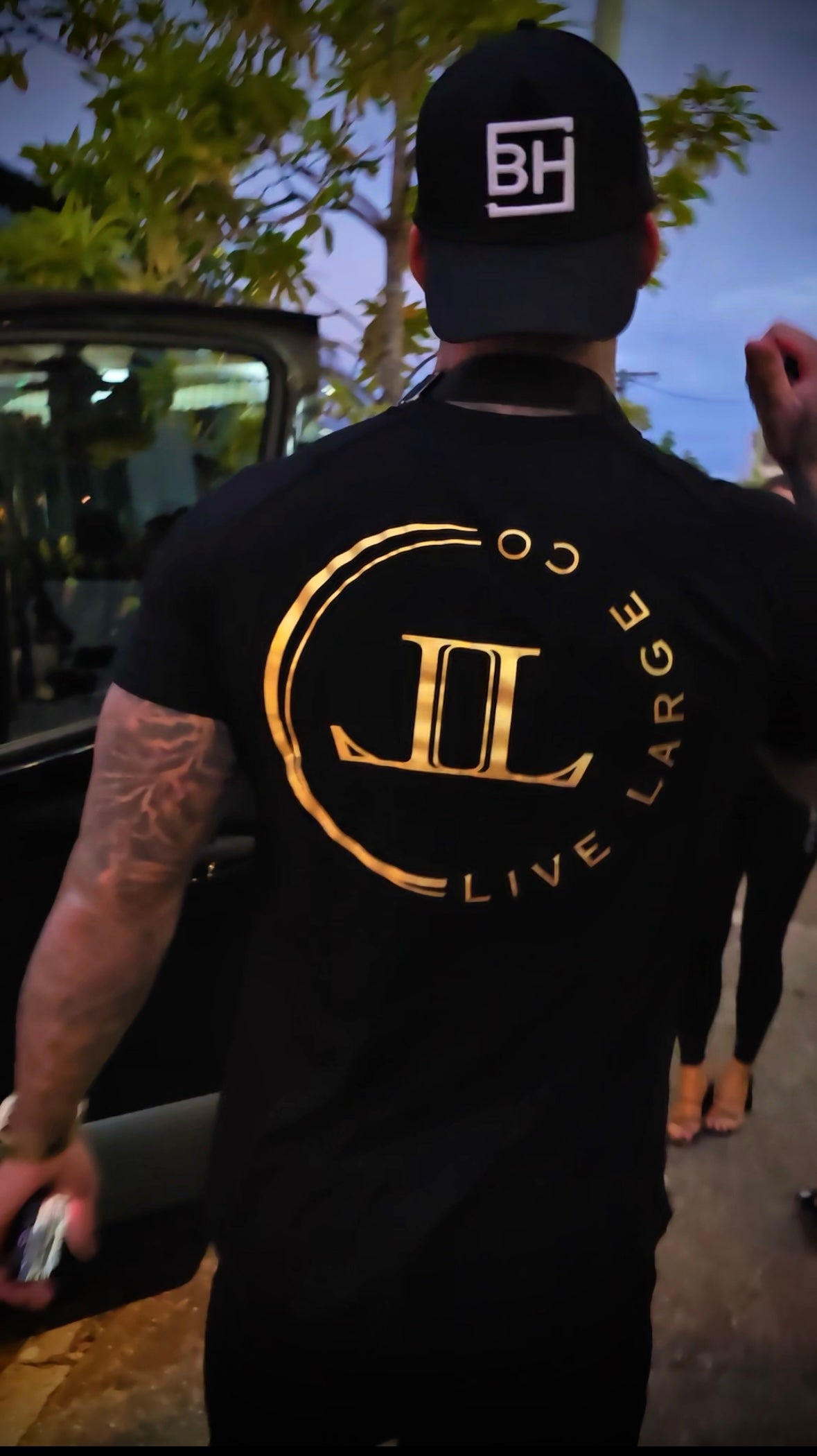 Live Large Co Muscle Tee